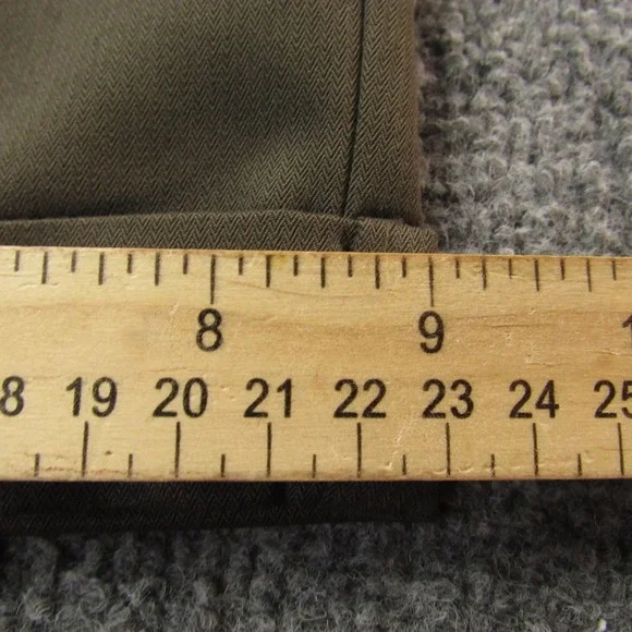 Vintage Dockers Pants Mens 33x32 Brown Stain Defender Dress Slacks Pleated Cuffs - Picture 8 of 12